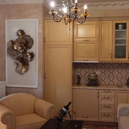 Georgia With Pool Villa *