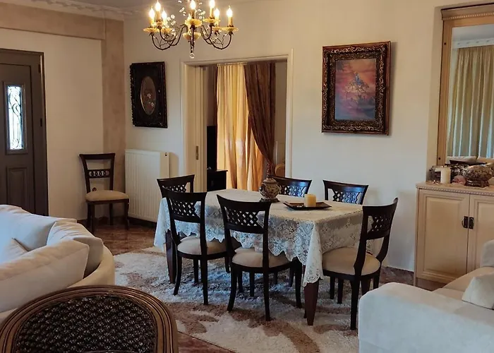 Georgia With Pool Villa