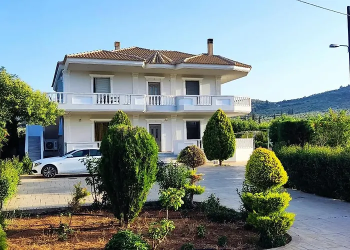 Georgia With Pool Villa Athíkia