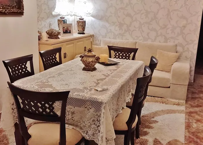 Villa Georgia With Pool